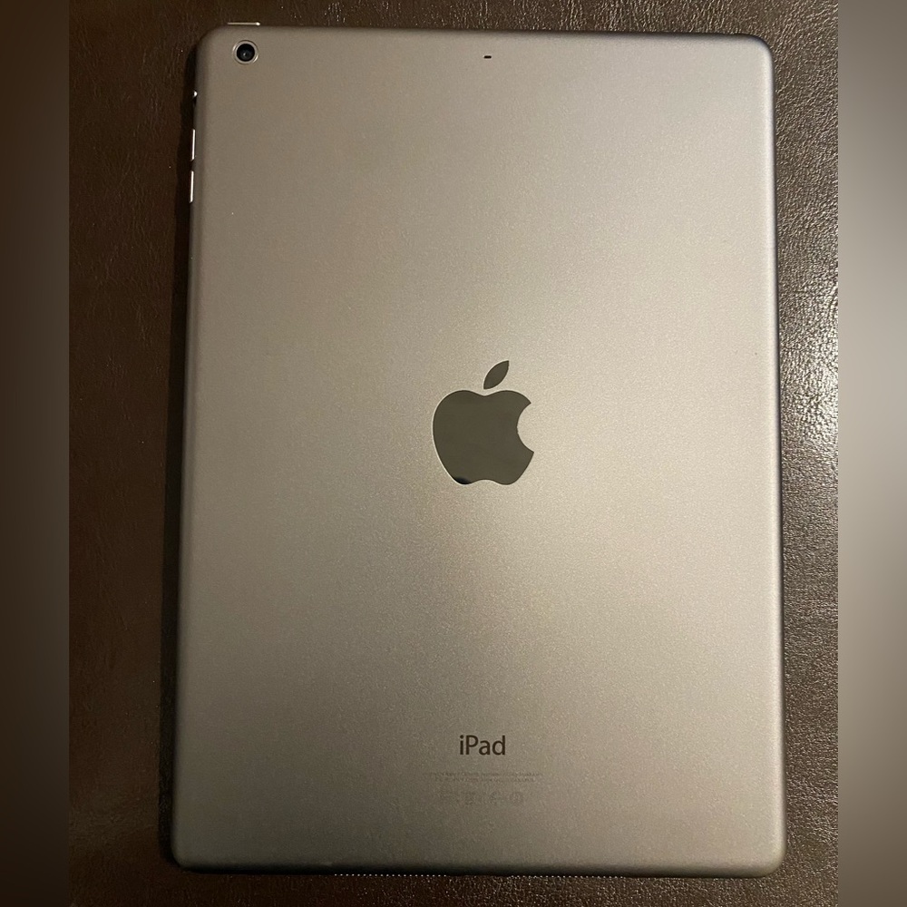 iPad Air (2013) 16GB WiFi - Space Gray - Model A1474